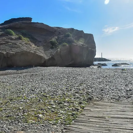 A Un Salto Del Mar Wifi *