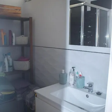 A Un Salto Del Mar Wifi アパート *