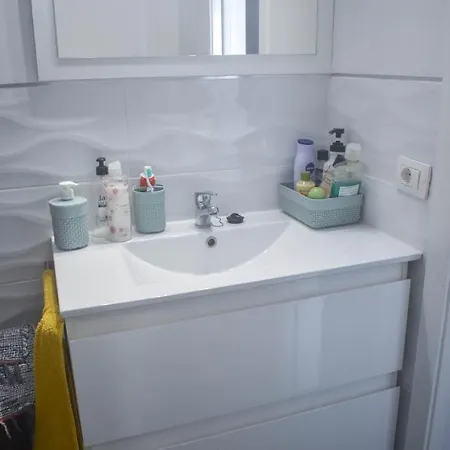 A Un Salto Del Mar Wifi