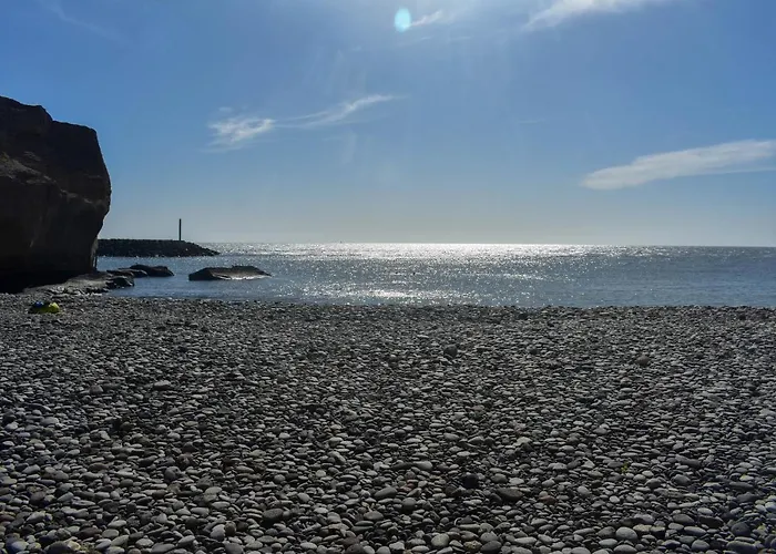 A Un Salto Del Mar Wifi *