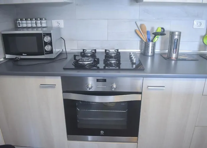 A Un Salto Del Mar Wifi Apartment *